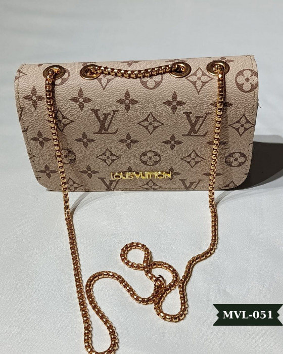 Louis Vuıtton Zincirli Çanta